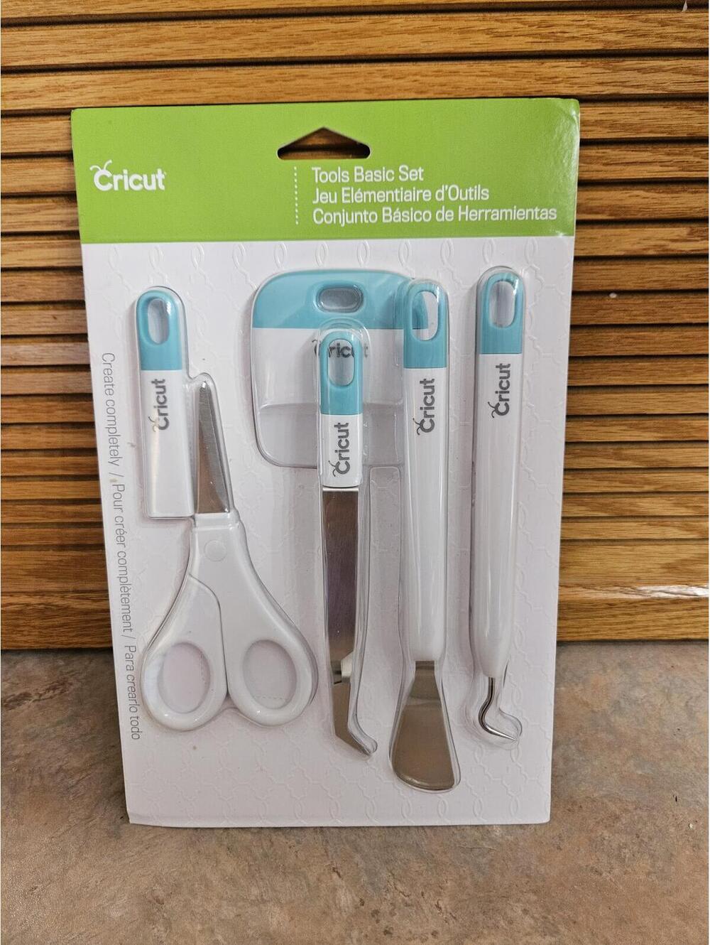 NEW Cricut Tools Basic Set